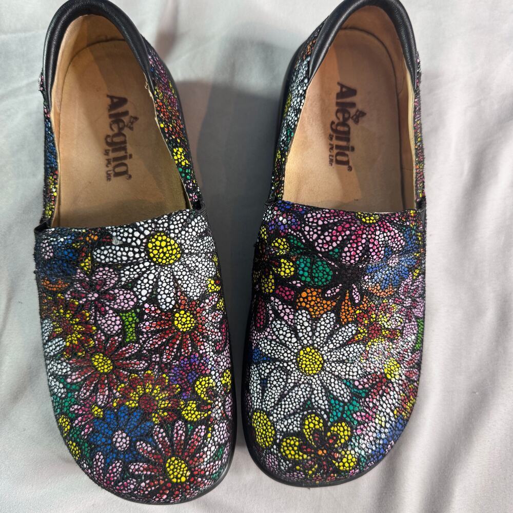 Alegria Floral Professional Clogs EU 38 US 8/8.5 Nursing Slip Resistant Shoes